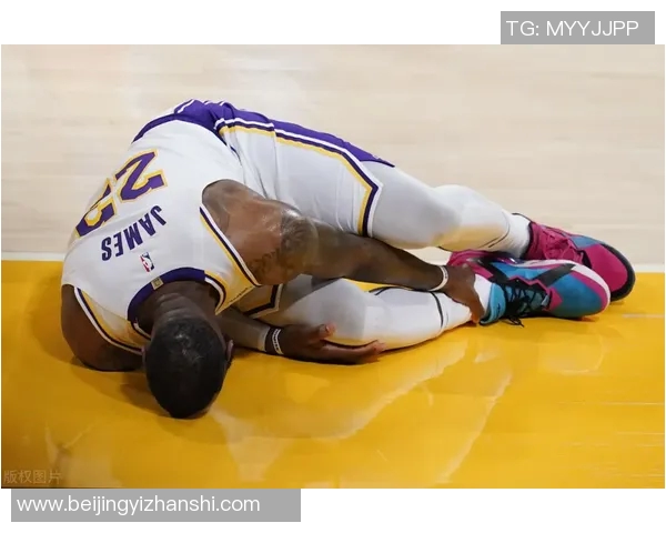 在Gmod篮球明星的世界里展现你的技巧与风采，成为虚拟赛场的传奇球员